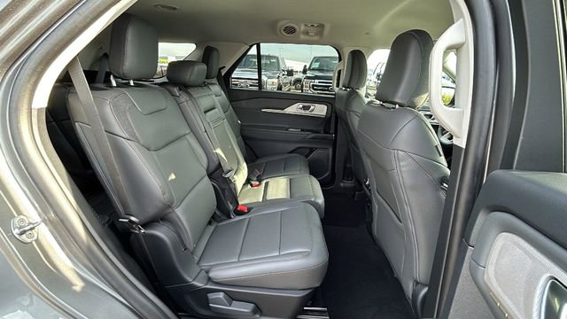 Certified 2025 Ford Explorer Active w/ Active Comfort Package image 14