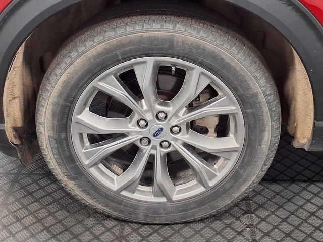 Certified 2023 Ford Explorer XLT w/ Equipment Group 202A AWD/4WD image 32