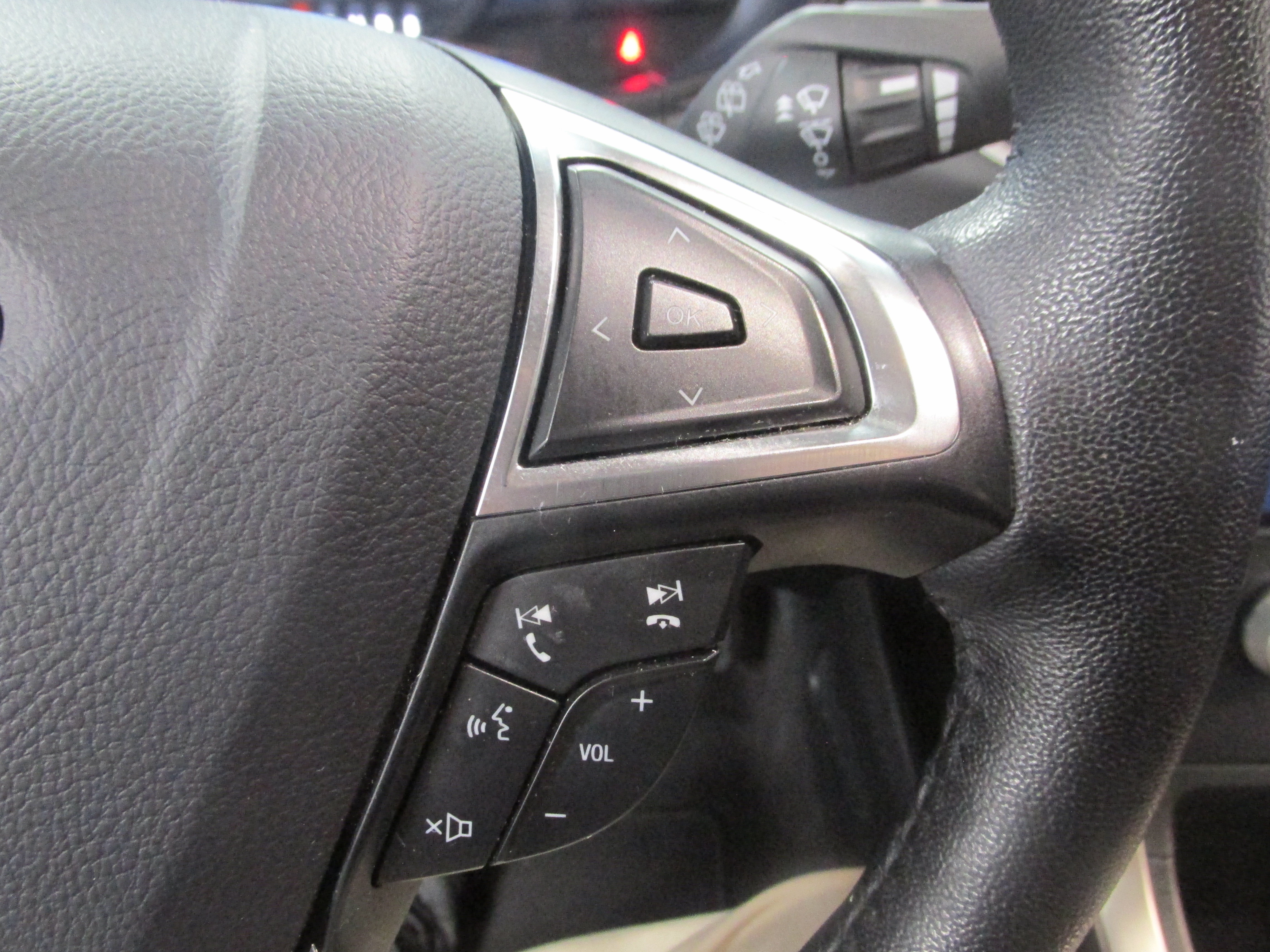 Certified 2024 Ford Edge SEL AWD/4WD image 34