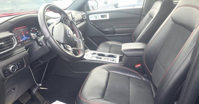 Certified 2023 Ford Explorer ST-Line w/ Class IV Trailer Tow Package image 6