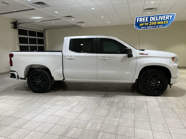 Used 2022 Chevrolet Silverado 1500 RST w/ Z71 Off-Road Package AWD/4WD image 6