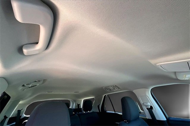 Certified 2025 Ford Explorer Active image 14