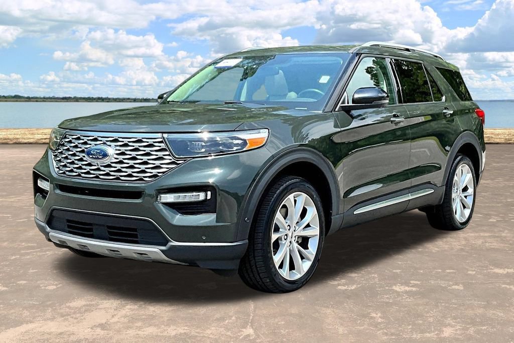 Certified 2022 Ford Explorer Platinum w/ Equipment Group 601A AWD/4WD image 4