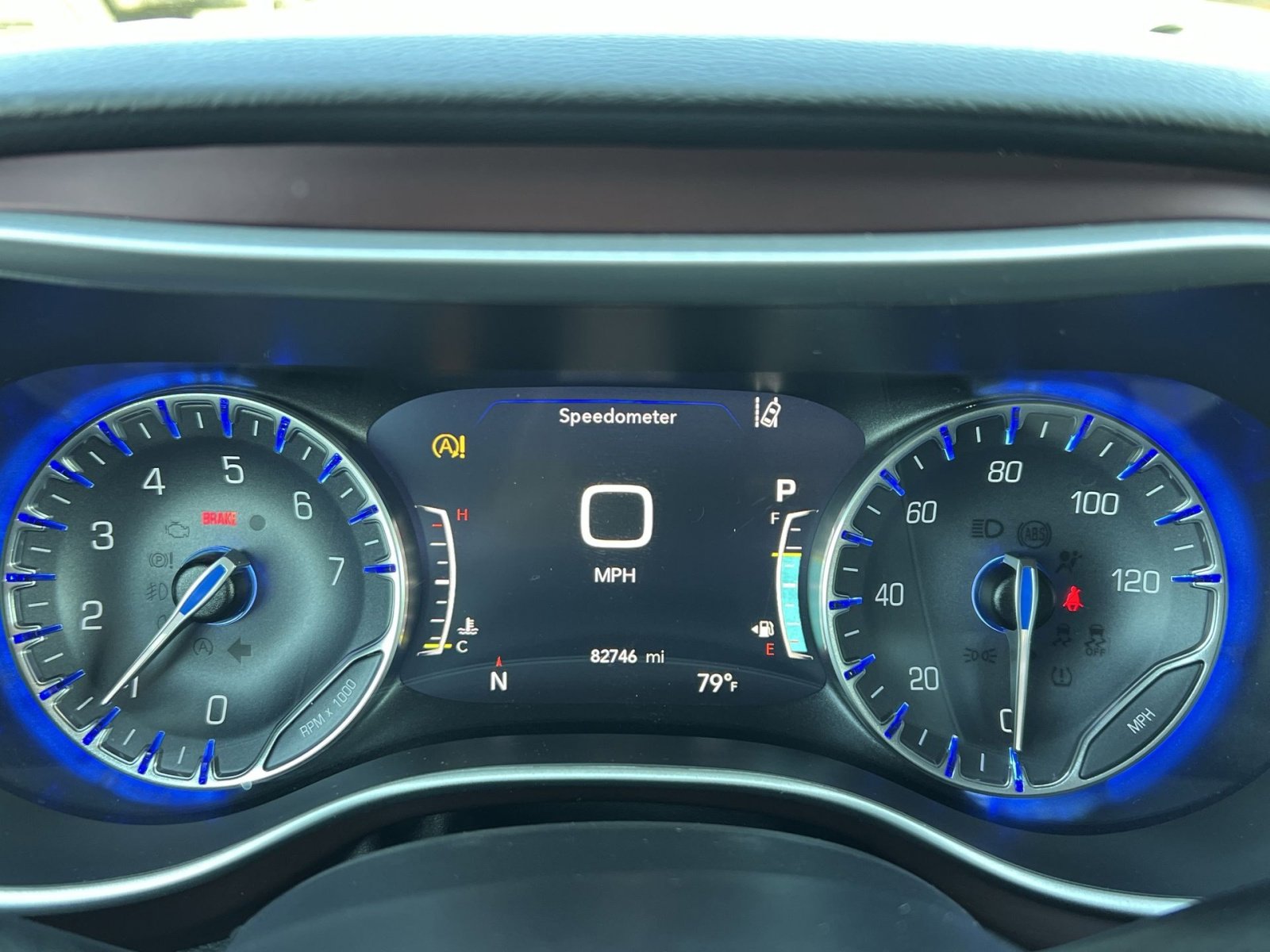 Used 2020 Chrysler Pacifica Touring-L FWD image 25