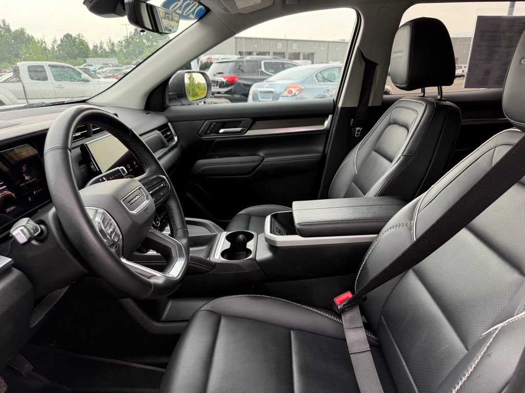 Used 2026 GMC Terrain Denali AWD/4WD image 7