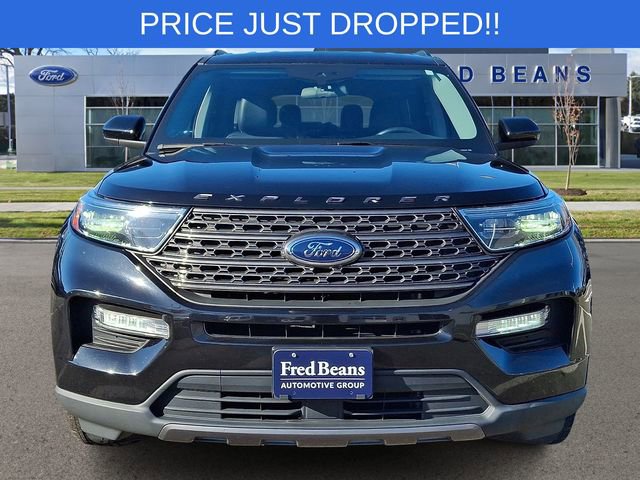 Certified 2022 Ford Explorer XLT w/ Equipment Group 202A AWD/4WD image 3
