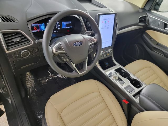 Certified 2024 Ford Edge SEL w/ Convenience Package AWD/4WD image 12