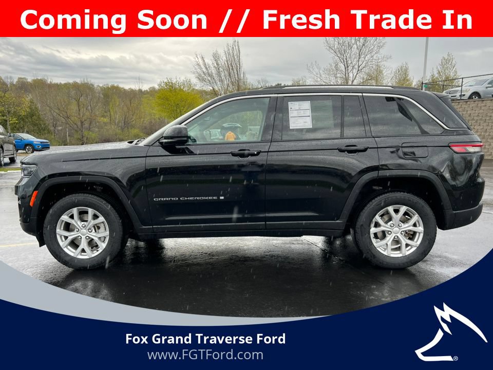 Used 2023 Jeep Grand Cherokee Limited AWD/4WD image 39