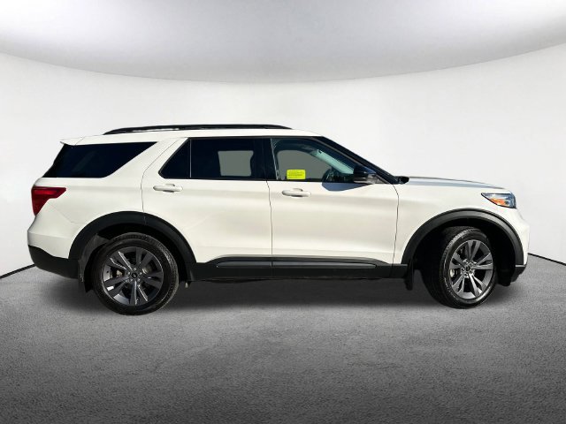 Certified 2023 Ford Explorer XLT w/ Equipment Group 202A AWD/4WD image 16