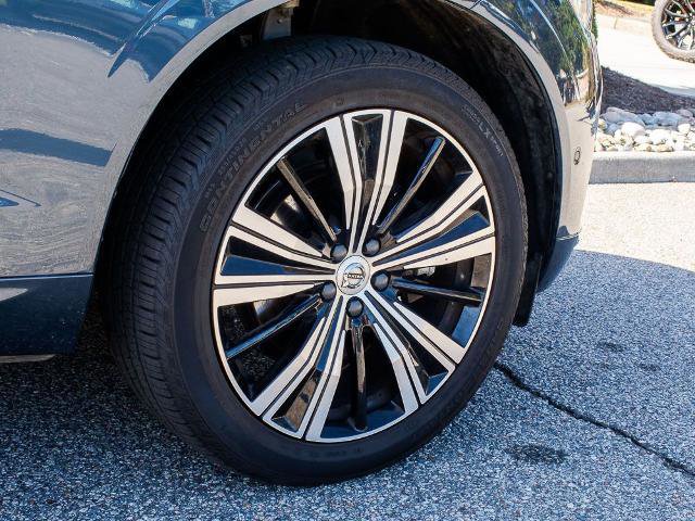 Used 2023 Volvo XC60 B5 Ultimate w/ Climate Package image 8
