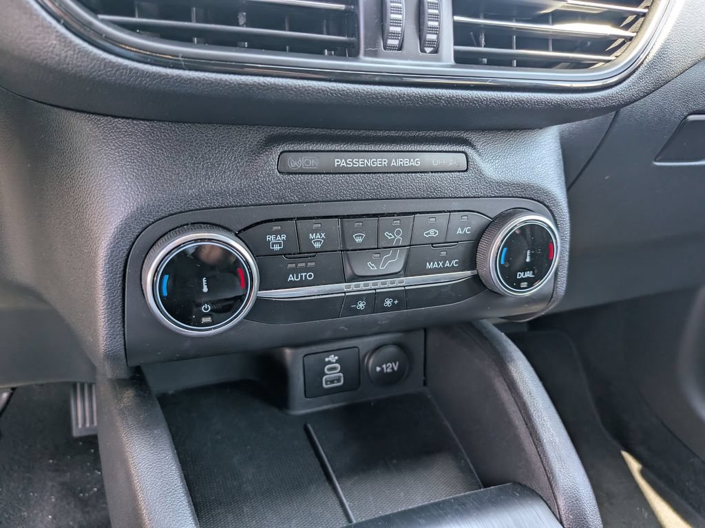 Certified 2025 Ford Escape ST-Line FWD image 21