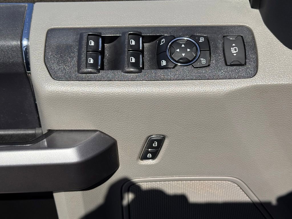 Certified 2022 Ford F450 XLT w/ XLT Value Package image 17