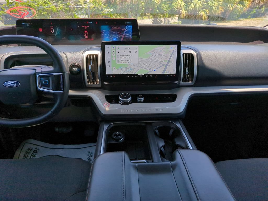 Certified 2025 Ford Expedition Max Active RWD image 19