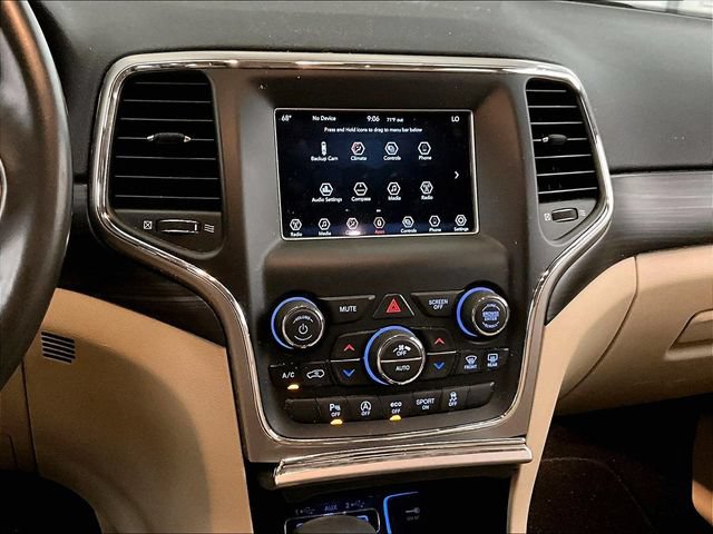 Used 2021 Jeep Grand Cherokee Laredo AWD/4WD image 6