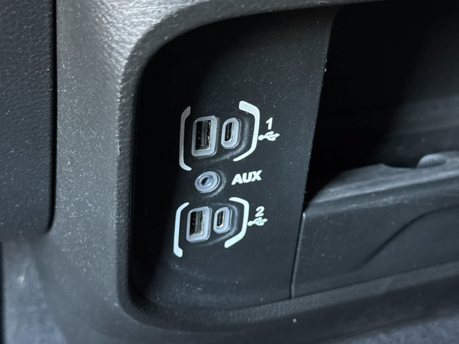 Used 2023 RAM 2500 Laramie AWD/4WD image 30