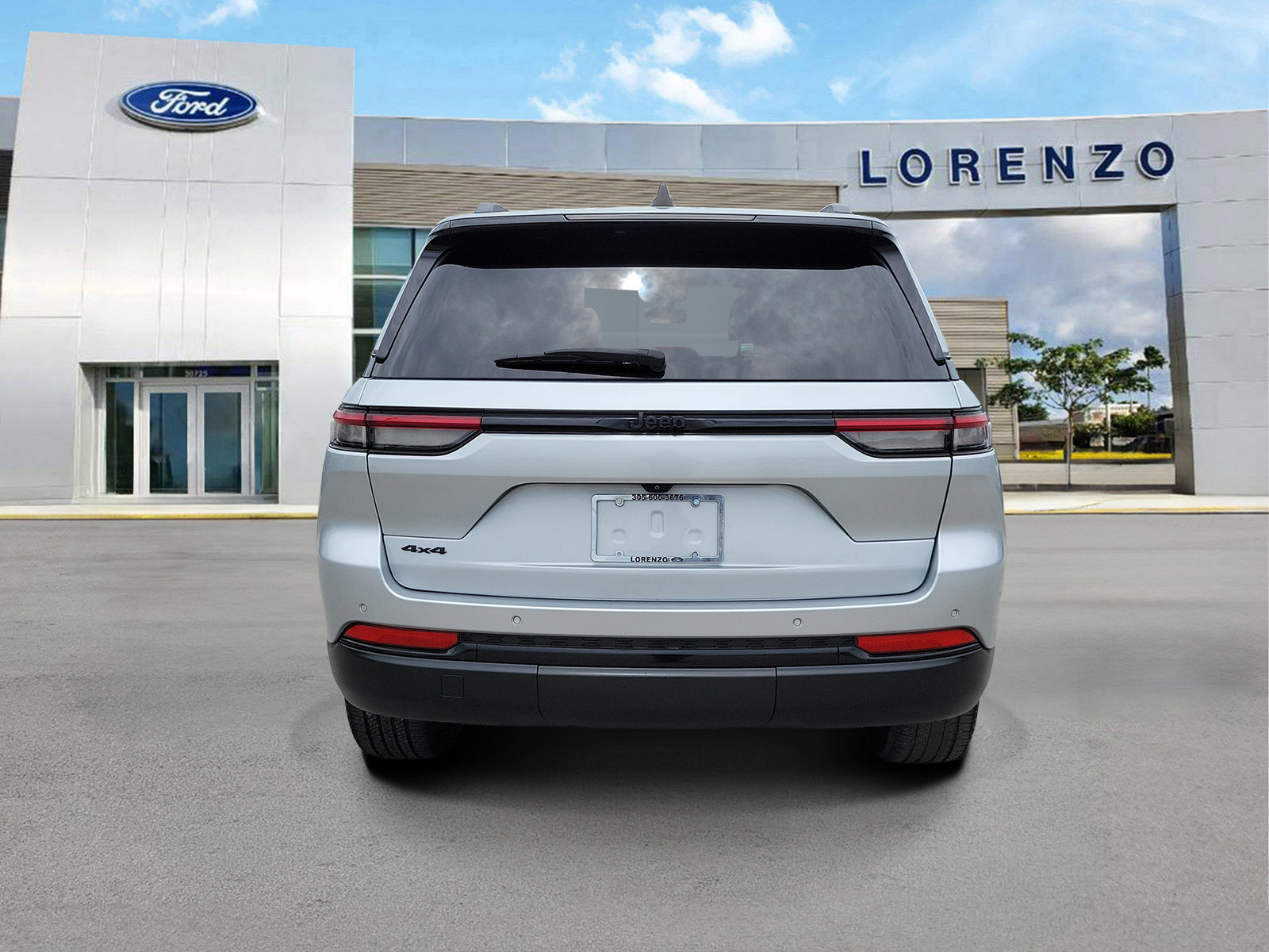 Used 2023 Jeep Grand Cherokee Altitude AWD/4WD image 6