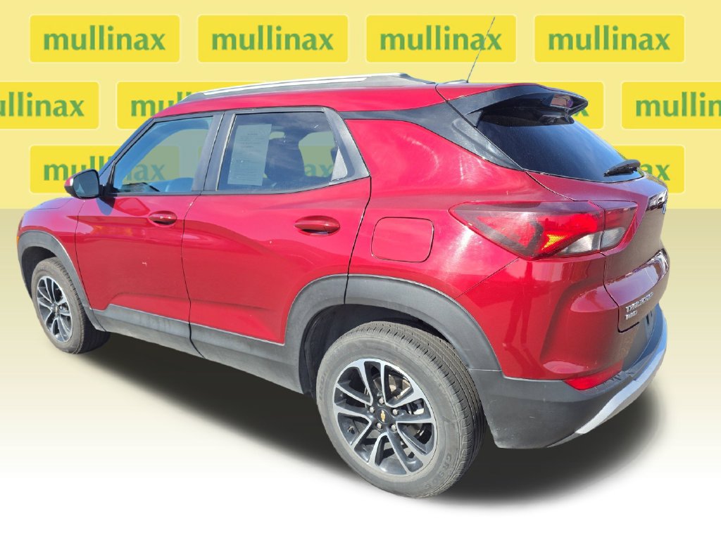 Used 2025 Chevrolet TrailBlazer LT AWD/4WD image 11