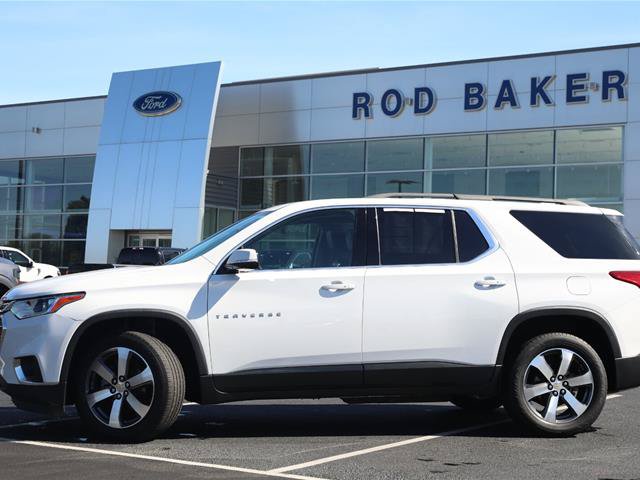 Used 2019 Chevrolet Traverse LT w/ LT Premium Package AWD/4WD image 5