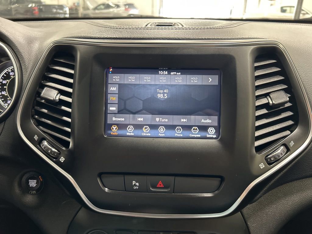 Used 2019 Jeep Cherokee Latitude Plus image 15