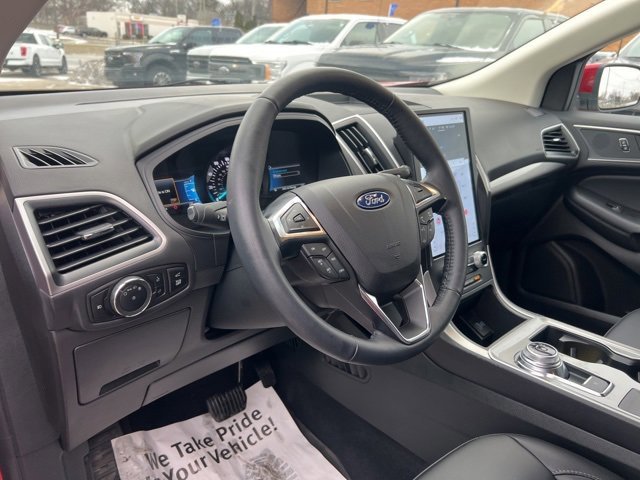 Certified 2024 Ford Edge SEL w/ Convenience Package image 9