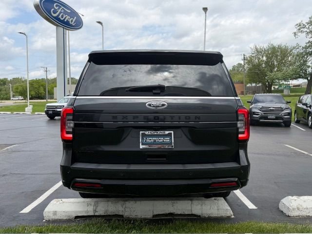 Certified 2023 Ford Expedition Limited AWD/4WD image 5