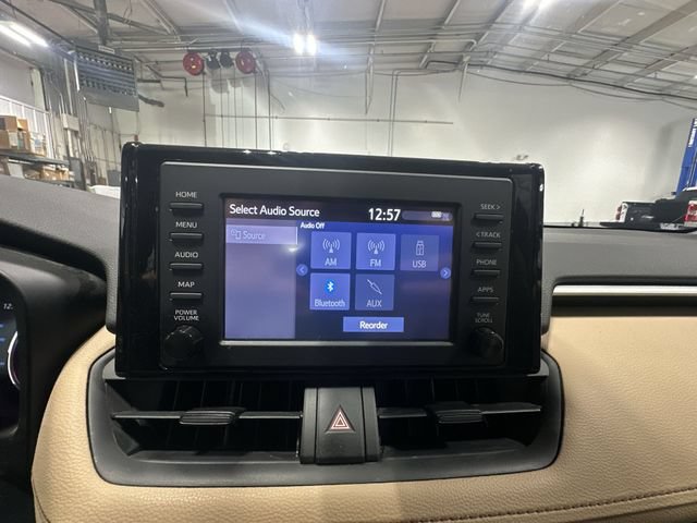 Used 2019 Toyota RAV4 LE w/ Carpet Mat Package FWD image 16