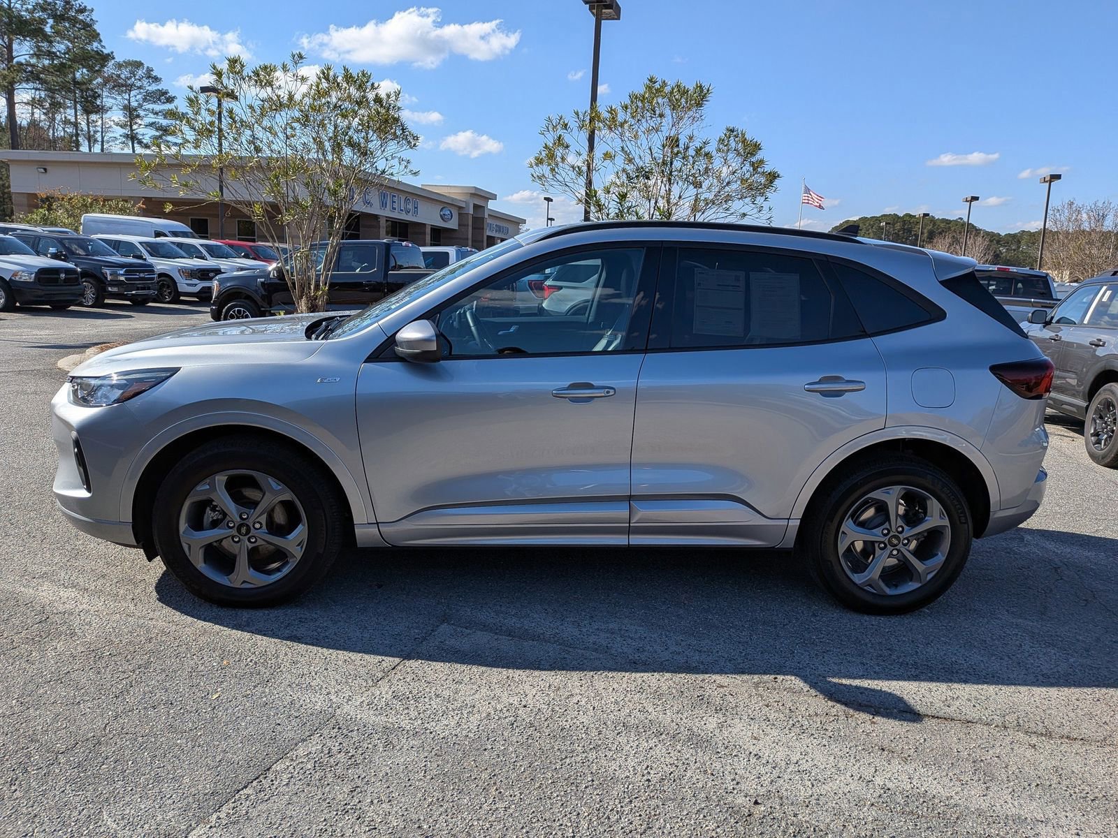 Certified 2023 Ford Escape ST-Line Select w/ Tech Pack #1 image 2