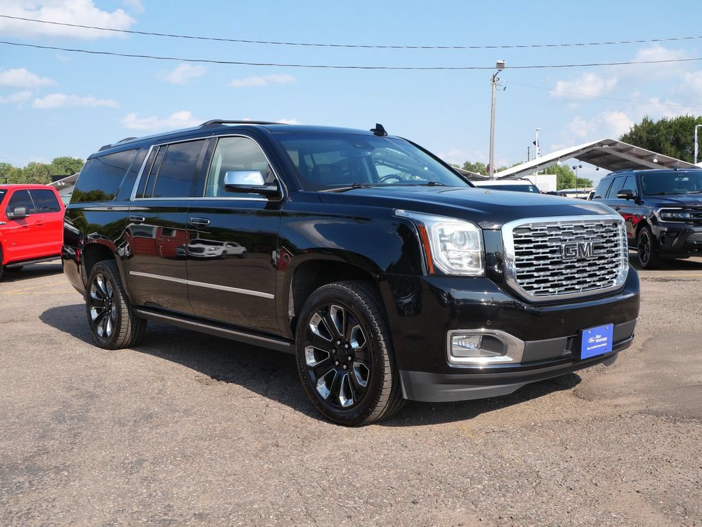 Used 2019 GMC Yukon XL Denali w/ Denali Ultimate Black Edition