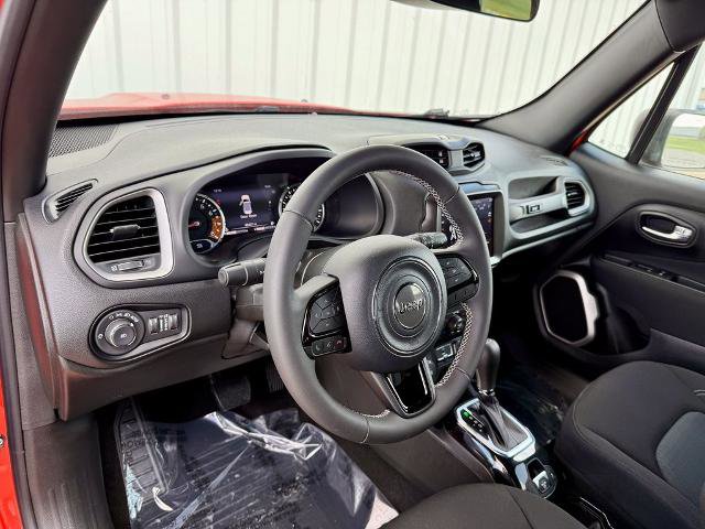 Used 2021 Jeep Renegade Latitude image 9