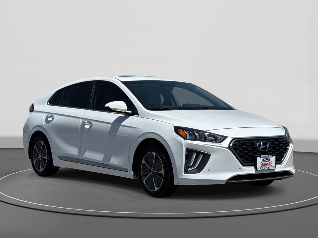 Used 2021 Hyundai Ioniq Limited FWD image 4