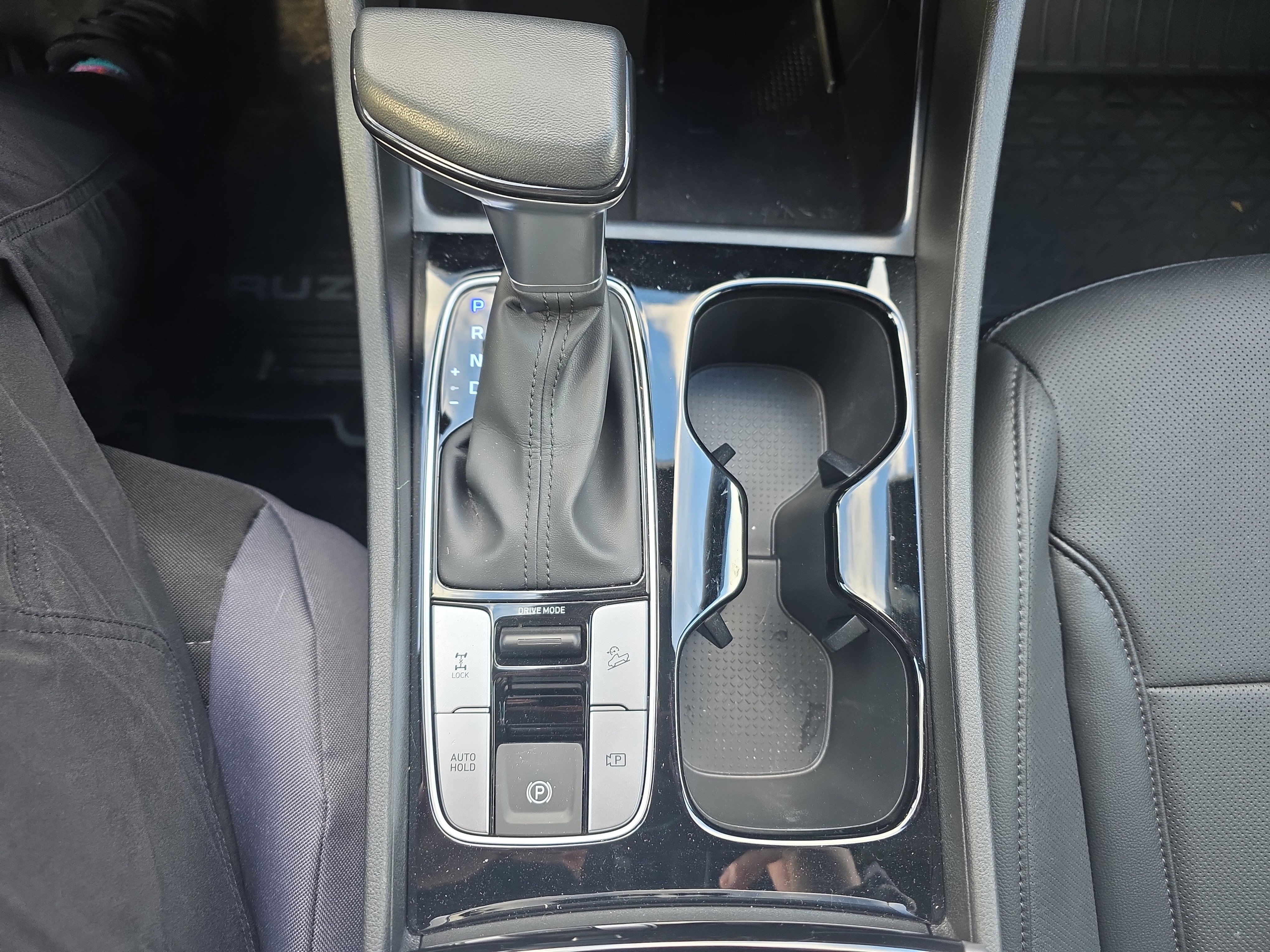 Used 2024 Hyundai Santa Cruz Limited image 40