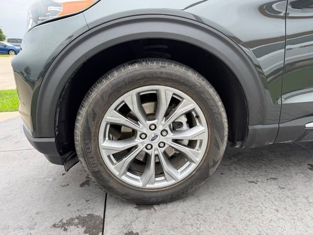 Certified 2022 Ford Explorer XLT w/ Equipment Group 202A RWD image 4