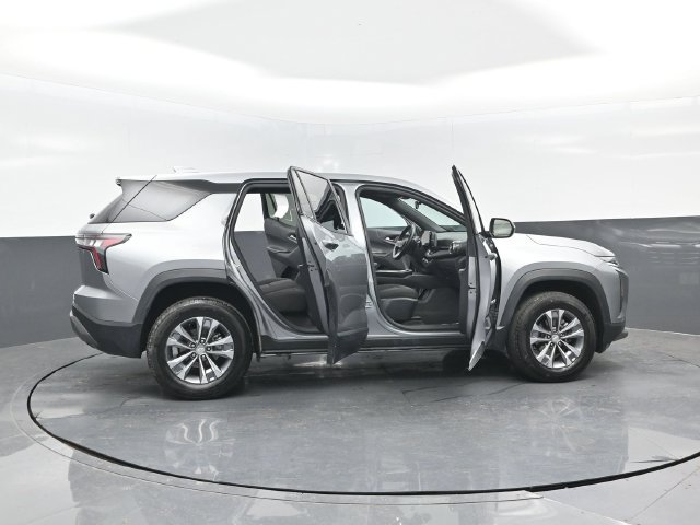Used 2025 Chevrolet Equinox LT AWD/4WD image 28