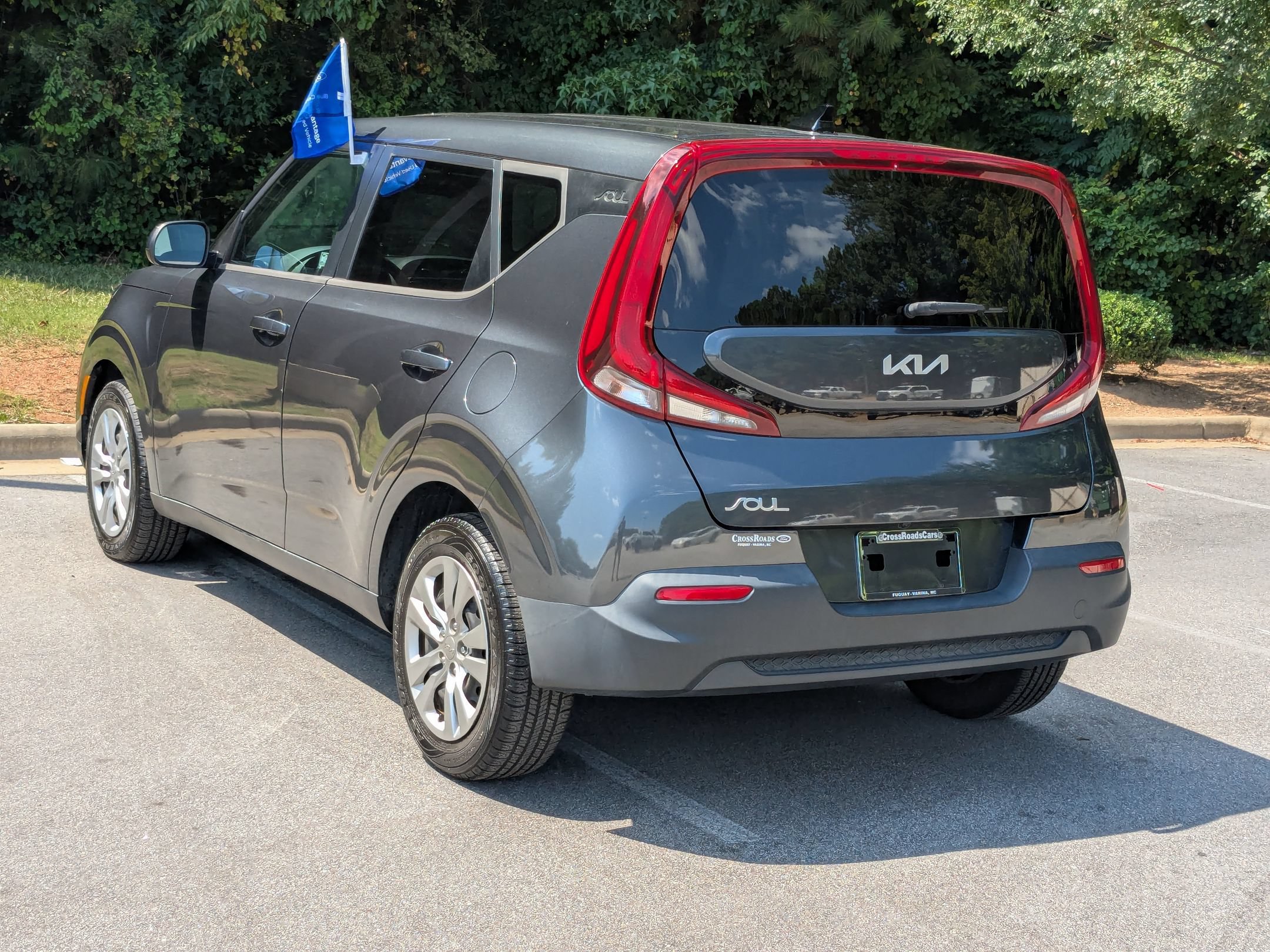 Used 2022 Kia Soul LX FWD image 5
