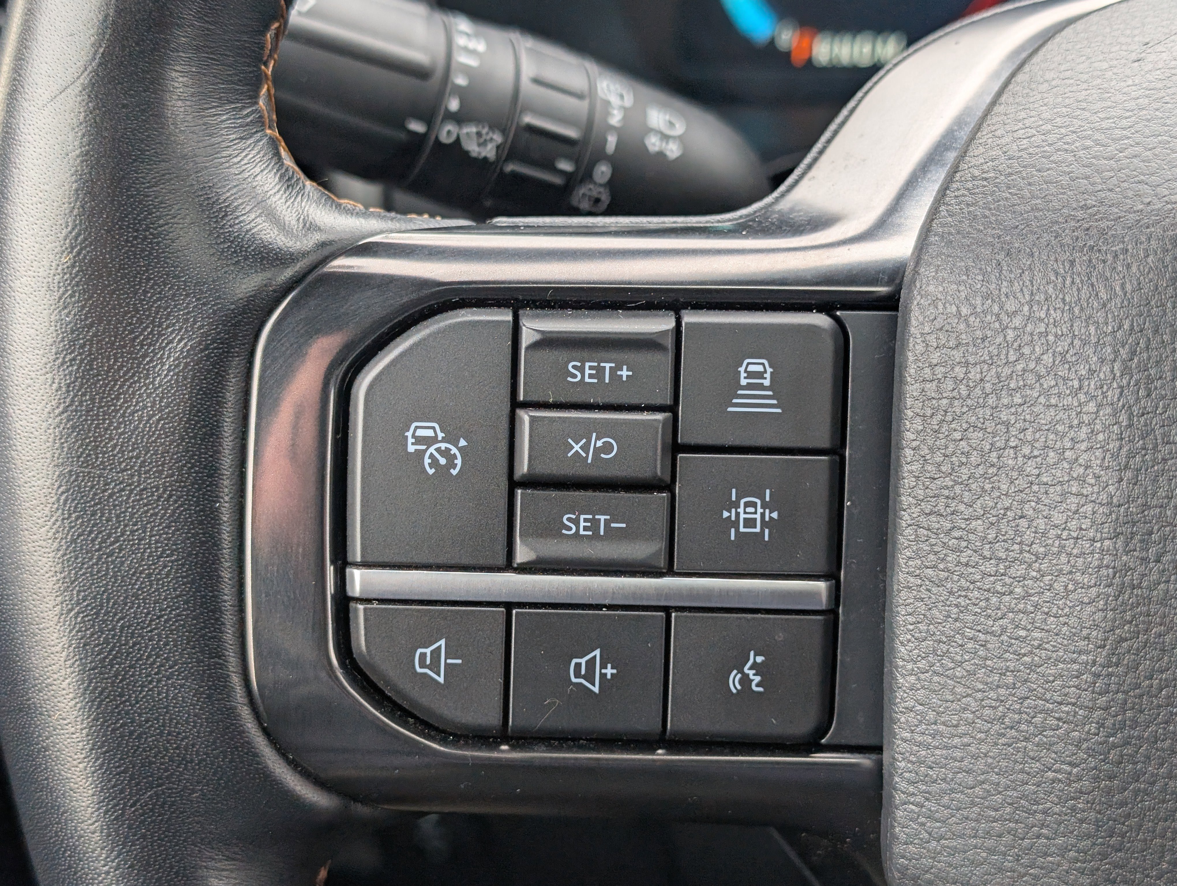 Certified 2023 Ford Expedition Max Platinum image 28