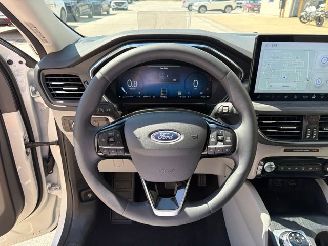 Certified 2023 Ford Escape Platinum w/ Premium Technology Package AWD/4WD image 25