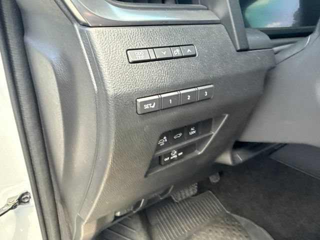 Used 2024 Lexus GX 550 w/ Accessory Package (2T) AWD/4WD image 26