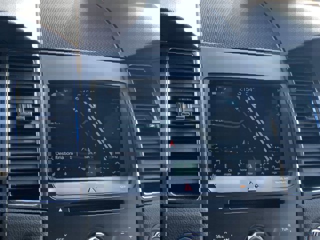 Certified 2018 Ford Taurus SEL w/ Equipment Group 201A image 16