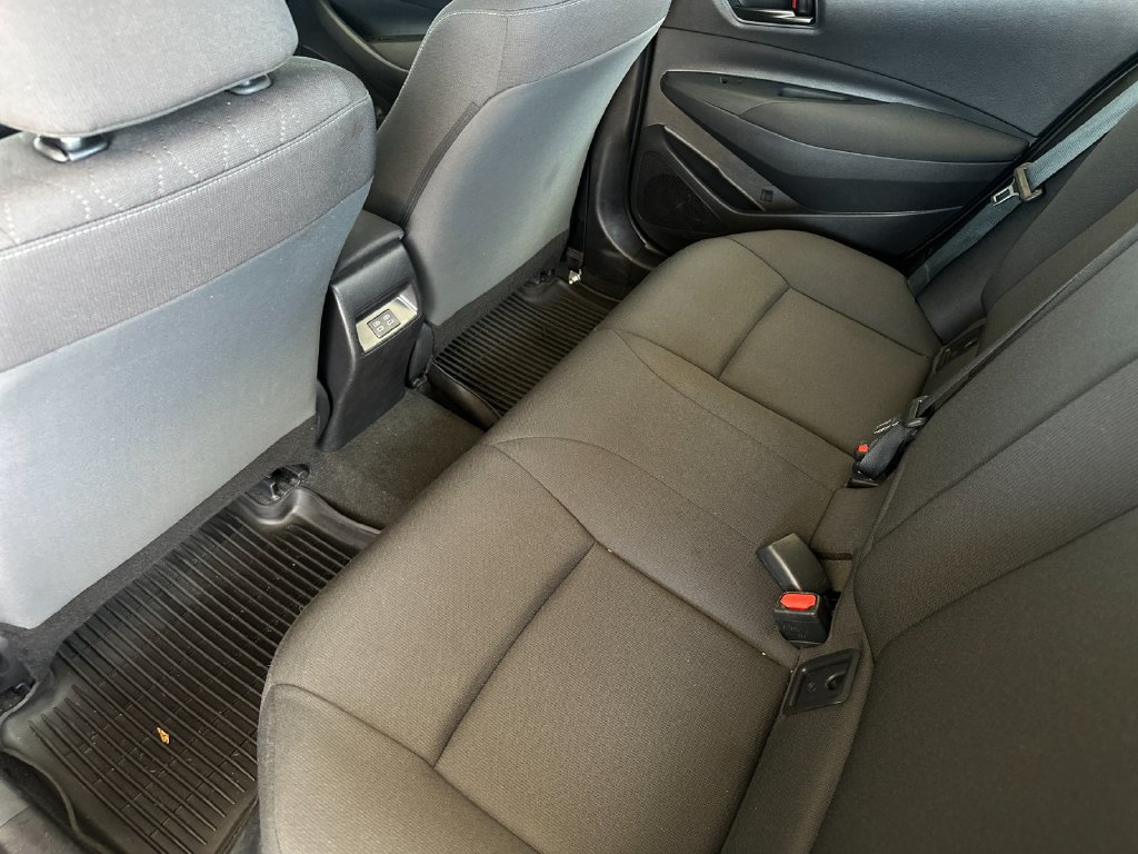 Used 2025 Toyota Corolla LE FWD image 11