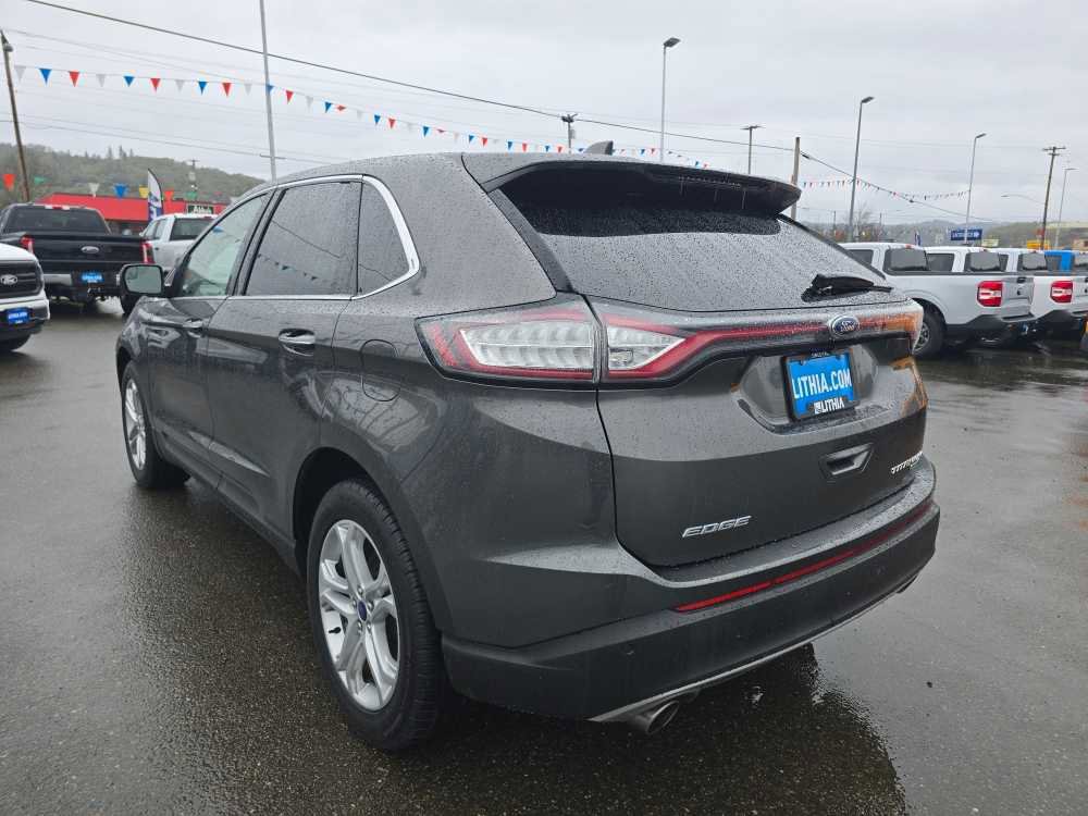 Certified 2017 Ford Edge Titanium image 3