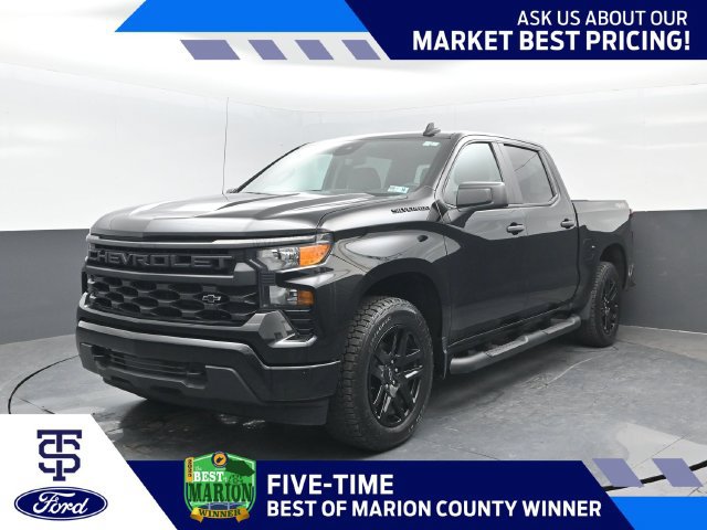 Used 2023 Chevrolet Silverado 1500 Custom w/ 2.7L Blackout Package AWD/4WD image 1