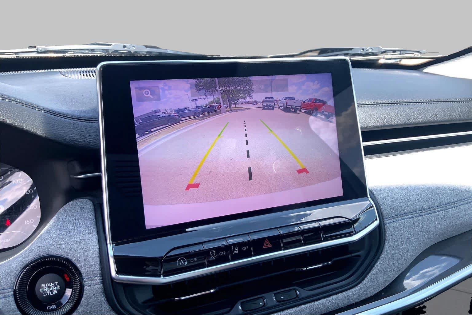 Used 2022 Jeep Compass Latitude FWD image 27