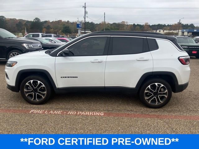Used 2024 Jeep Compass Limited image 4