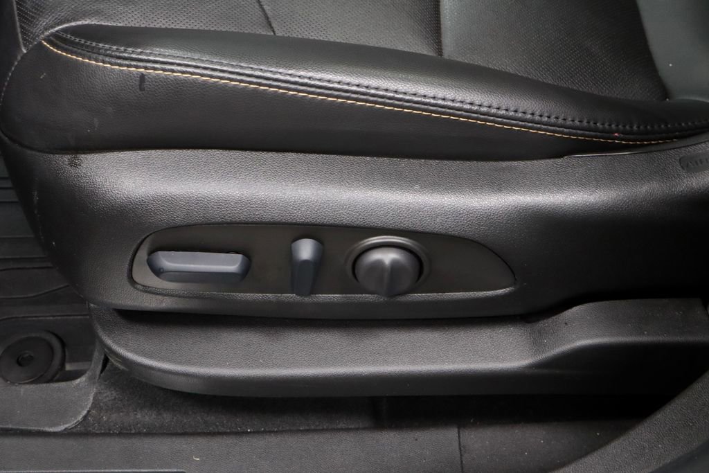 Used 2022 Chevrolet Equinox Premier FWD image 24
