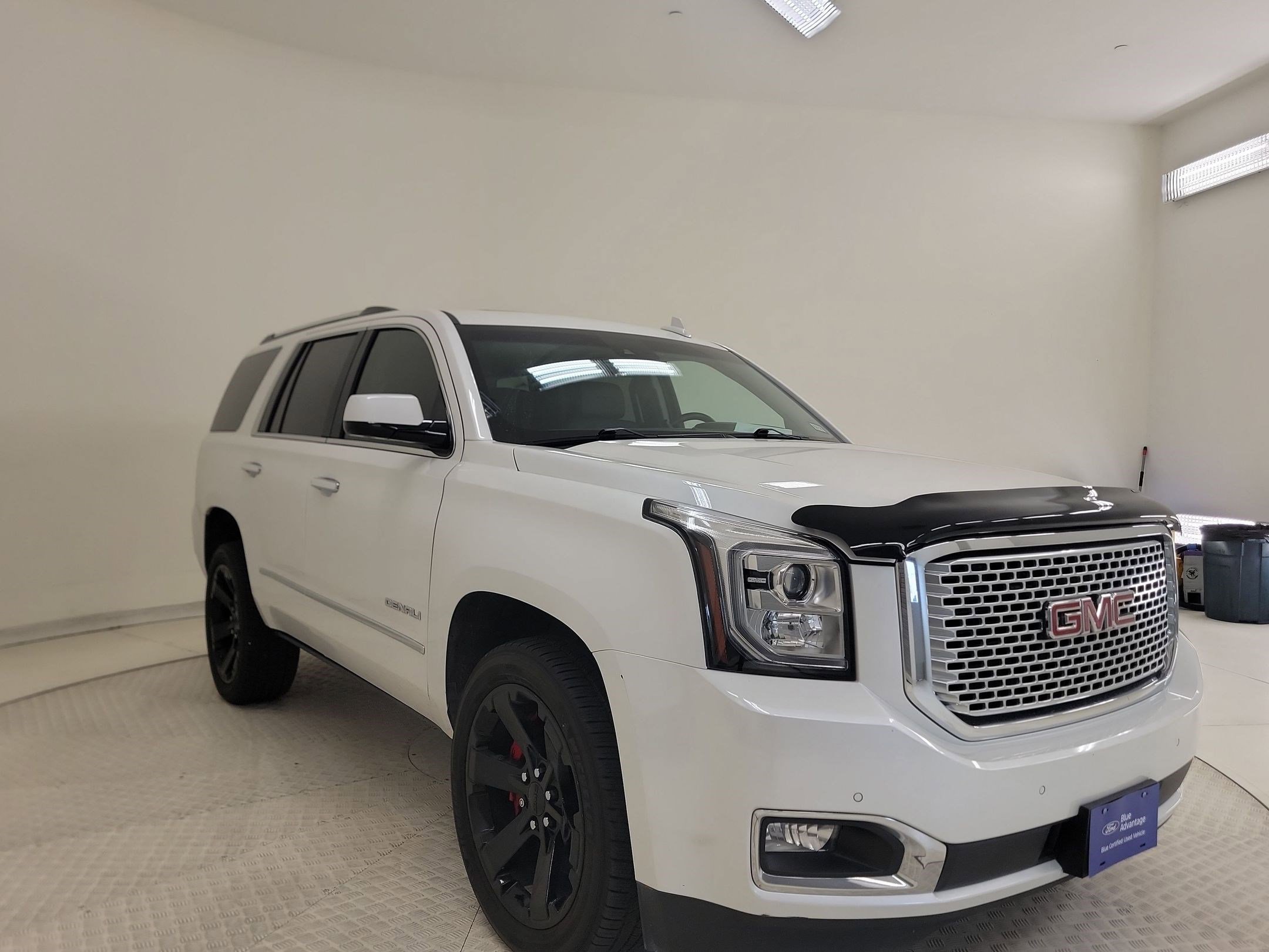Used 2017 GMC Yukon Denali w/ Open Road Package RWD image 5
