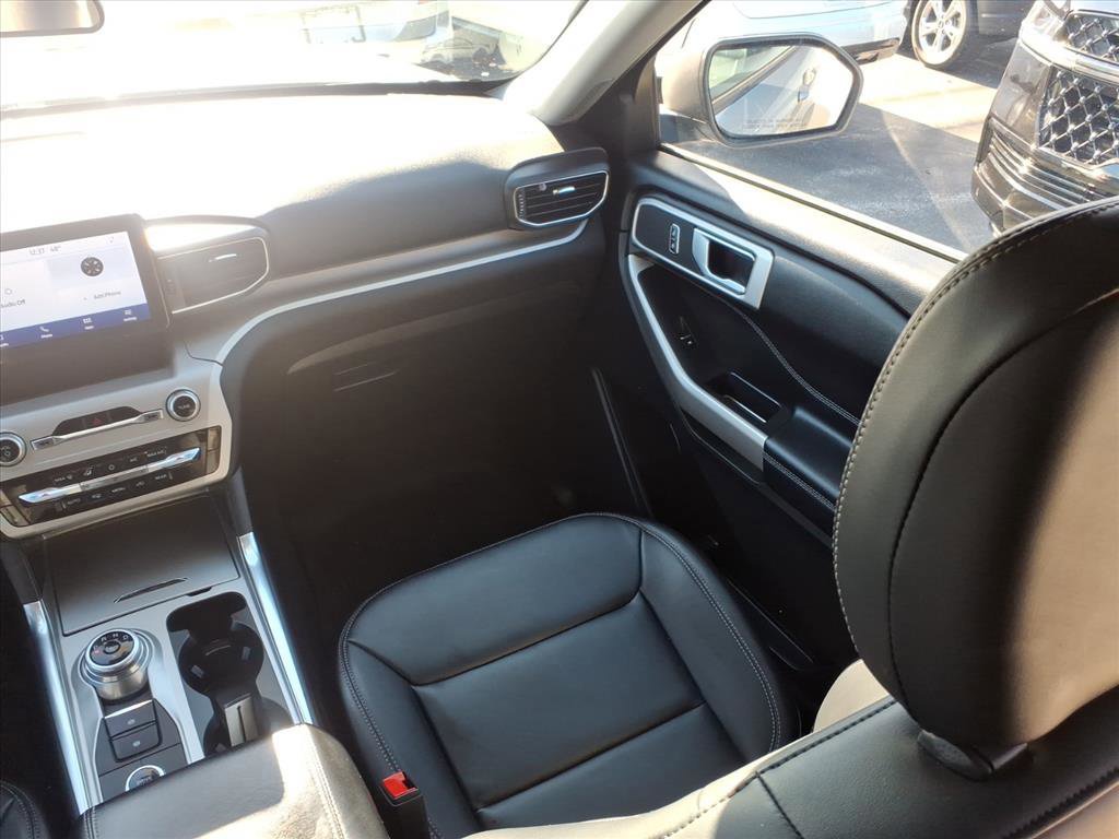 Certified 2023 Ford Explorer XLT w/ Equipment Group 202A image 21