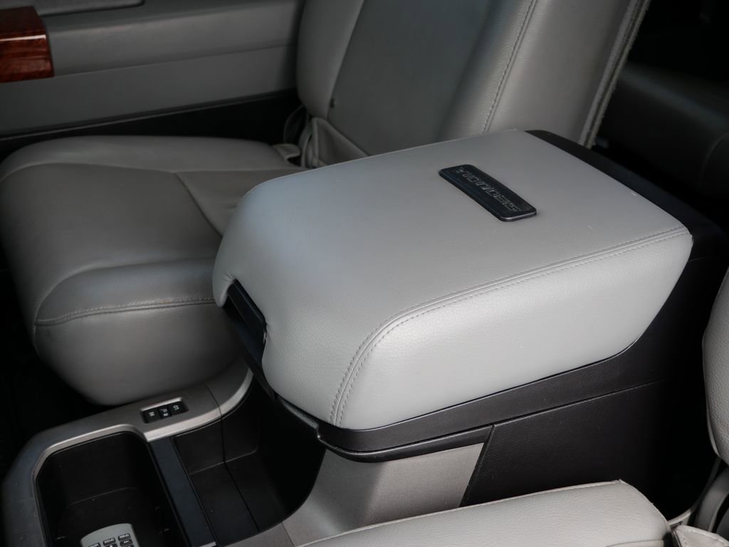 Used 2018 Toyota Sequoia Platinum w/ Carpet Mat Package image 15