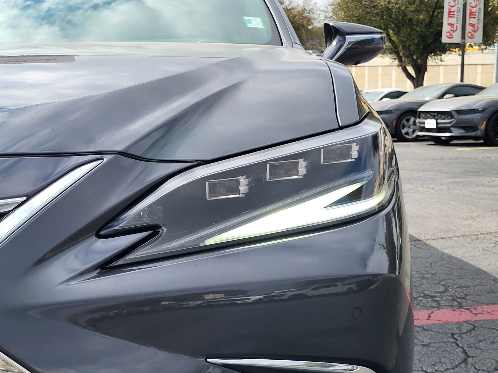 Used 2025 Lexus ES 350 Ultra Luxury w/ Accessory Package (Z1) image 11