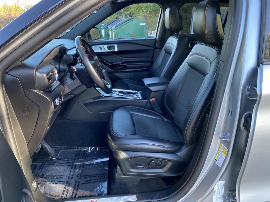 Certified 2023 Ford Explorer ST-Line image 5
