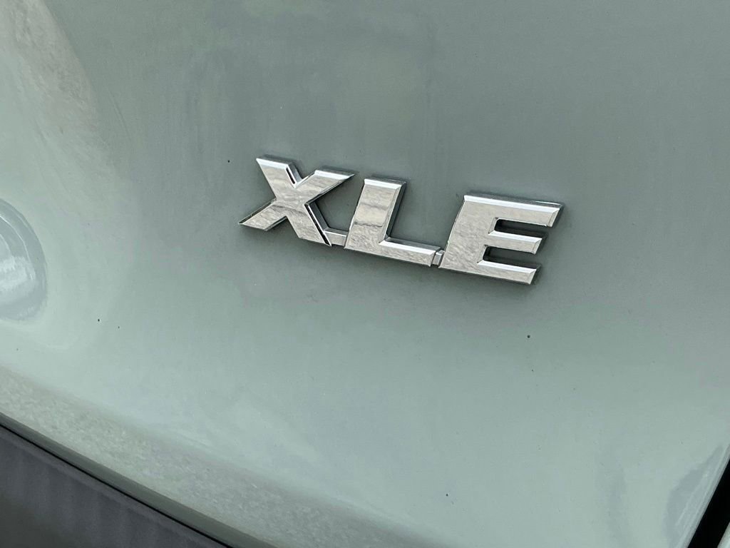 Used 2023 Toyota RAV4 XLE Premium FWD image 40